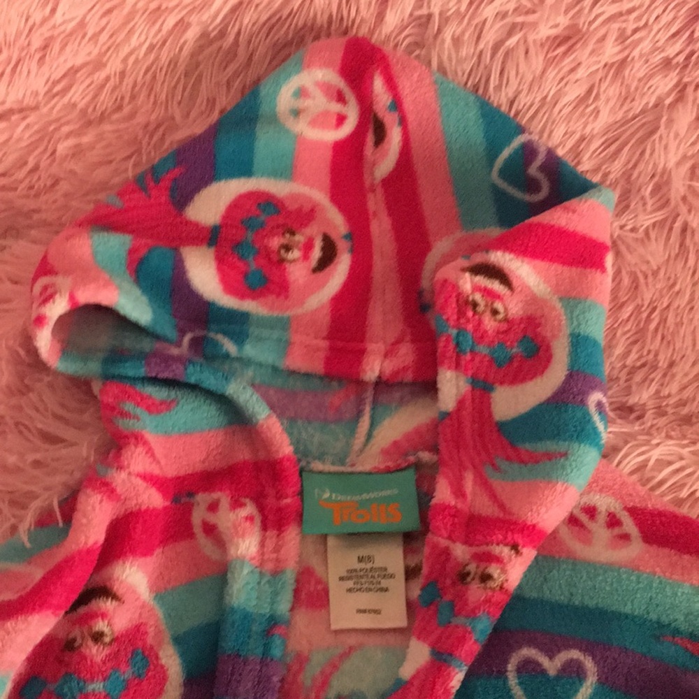 Trolls Robe - Picture 3 of 3